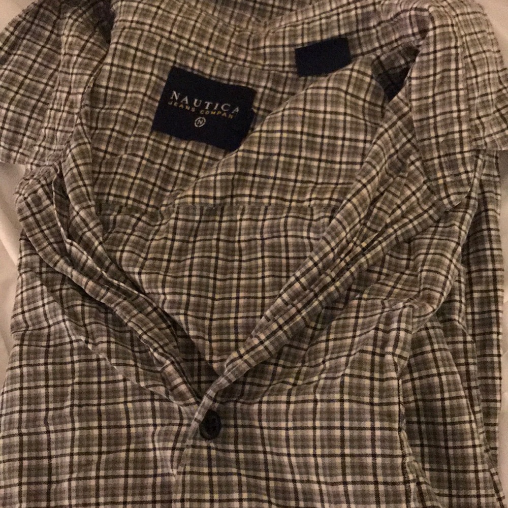 Short sleeve button down shirt.